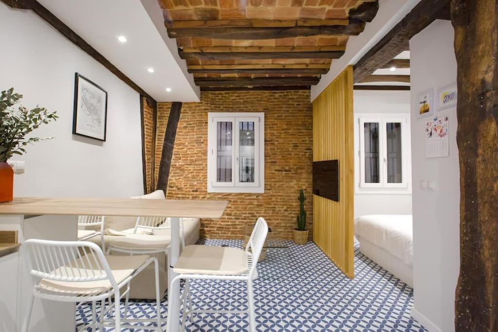 Etxeburu Apartment Bilbao Ngoại thất bức ảnh