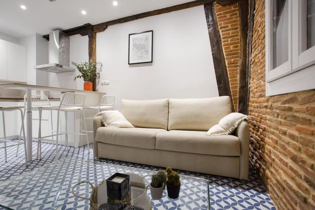 Etxeburu Apartment Bilbao Ngoại thất bức ảnh