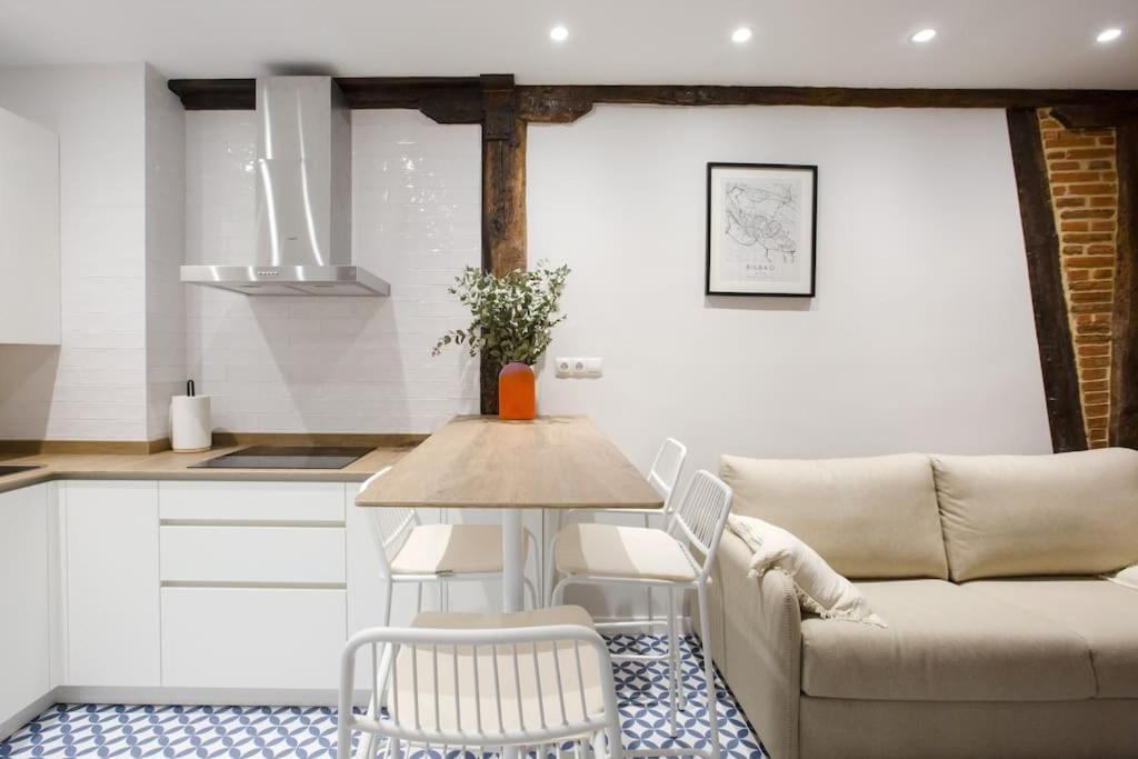 Etxeburu Apartment Bilbao Ngoại thất bức ảnh