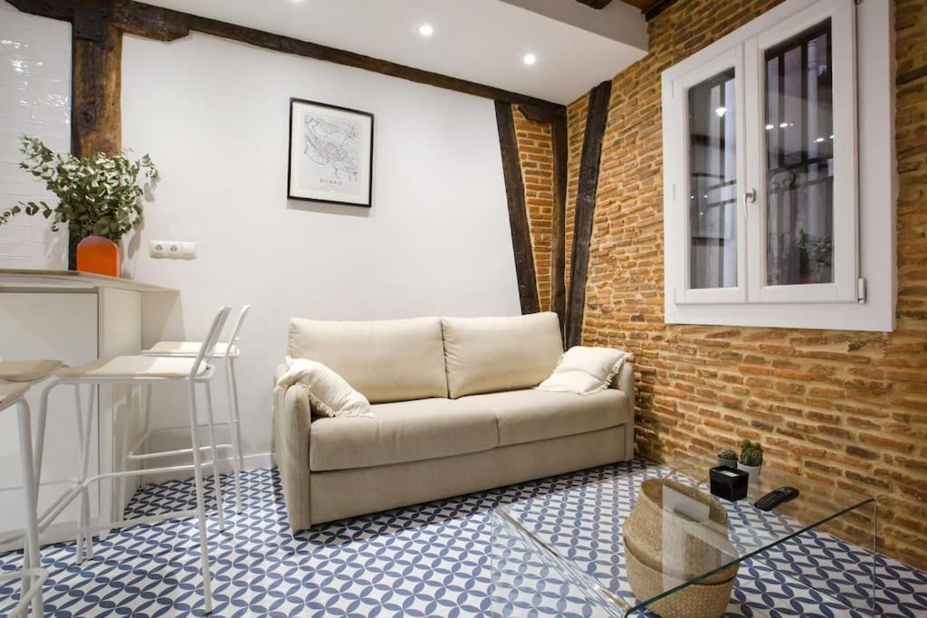 Etxeburu Apartment Bilbao Ngoại thất bức ảnh
