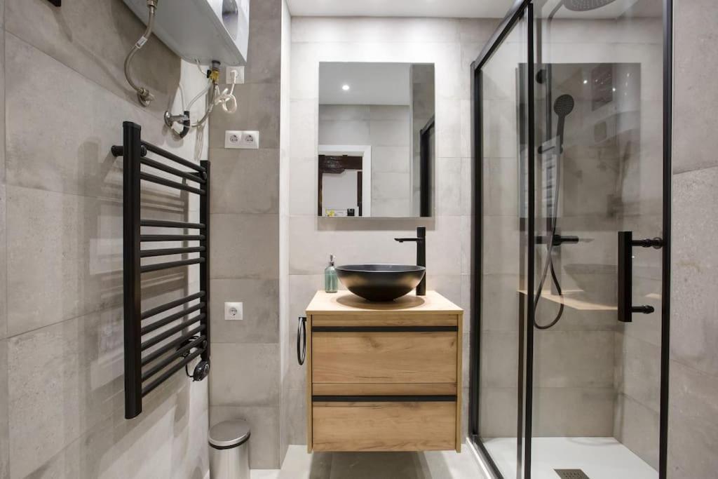 Etxeburu Apartment Bilbao Ngoại thất bức ảnh
